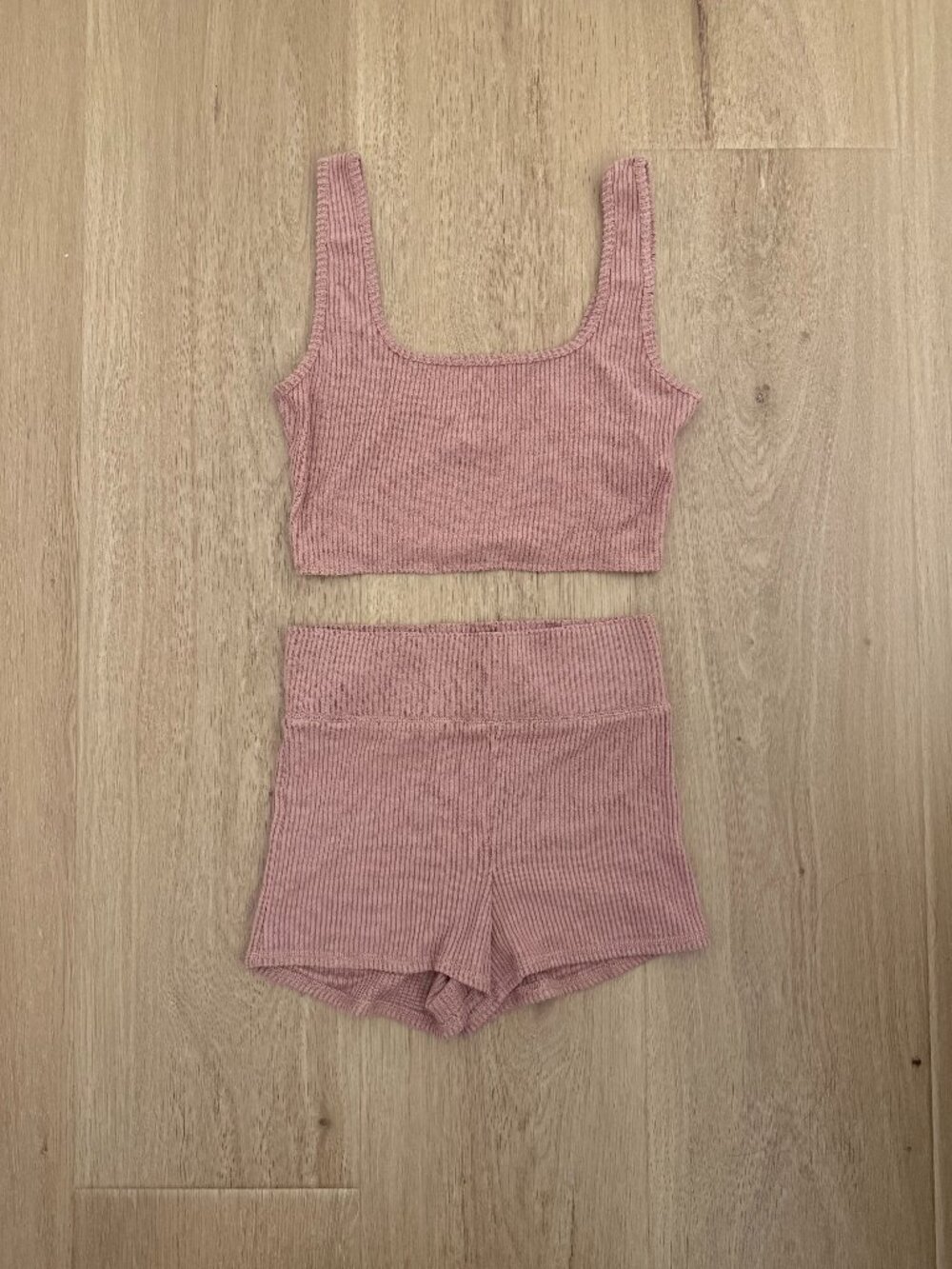 Abercrombie & Fitch Ribbed Lounge Set - Bralette & Shorts (Rose Mauve, S)
